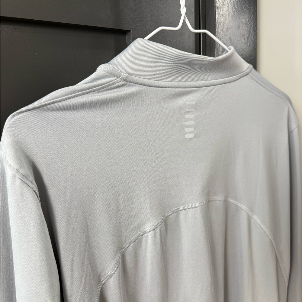 Under Armour Women’s Gray Running Half Zip Long Sleeve Pullover Size XL - Picture 7 of 12